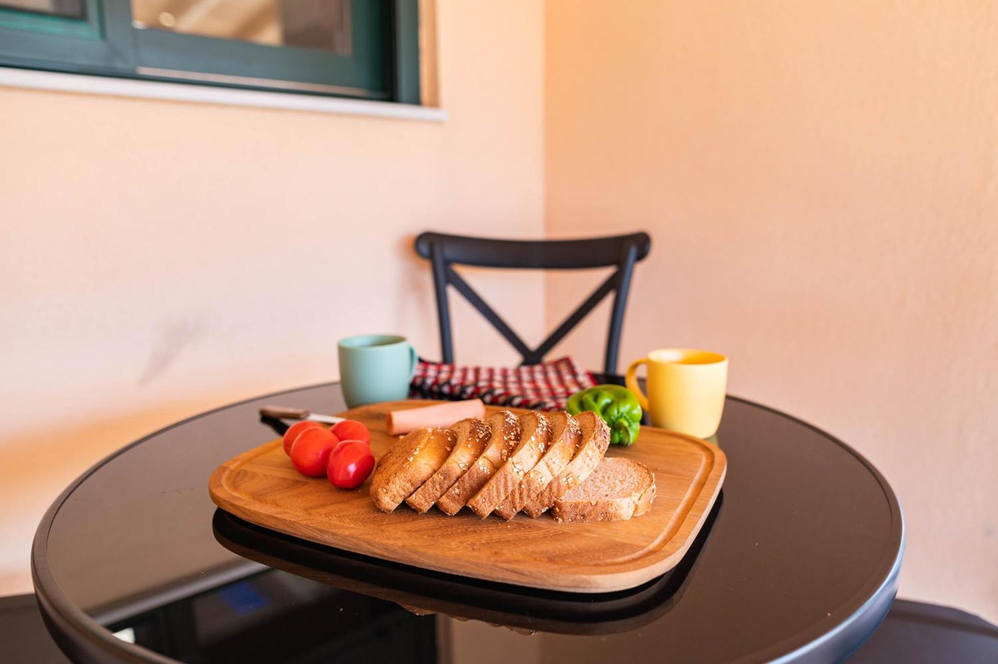 Niotis House - Elegance & Comfort In The